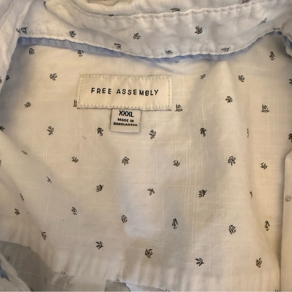 Men's White Short Sleeve Shirt - Picture 4 of 6